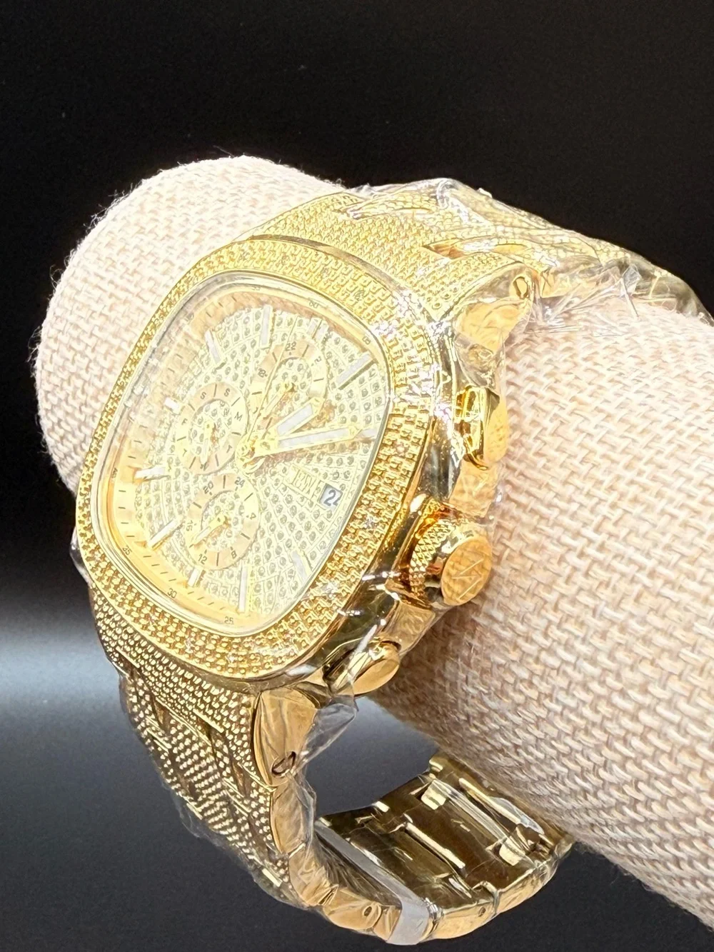 JBW Men's Diamond (1/5 ct. t.w.) Watch in 18k Gold-plated Stainless-steel Watch